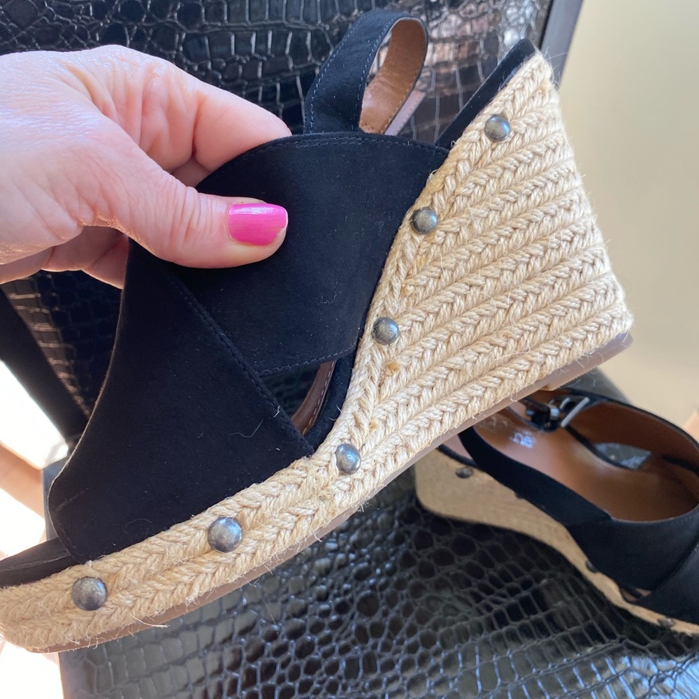 EUC Madeline Stuart espadrille wedge heel sandals - Picture 6 of 15